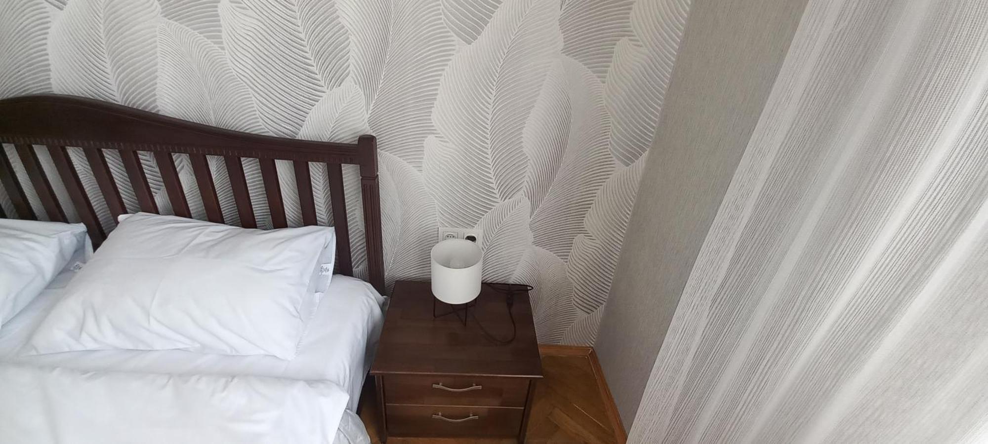 Pelican Guest House & Hostel Chernivtsi Exterior photo